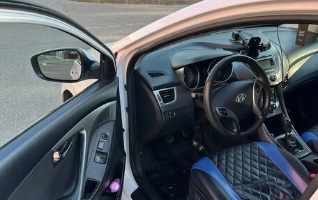 Hyundai Elantra V, 2013 год, 550 000 рублей, 8 фотография