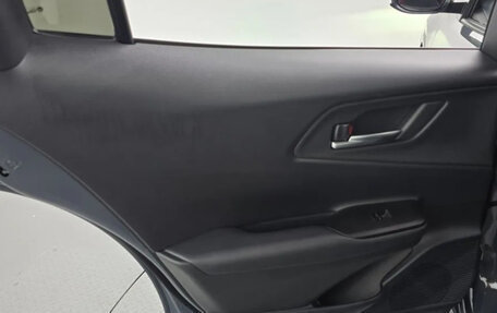 Toyota Prius IV XW50, 2023 год, 3 133 000 рублей, 16 фотография