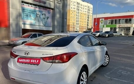 Hyundai Elantra V, 2013 год, 550 000 рублей, 7 фотография