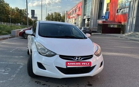 Hyundai Elantra V, 2013 год, 550 000 рублей, 3 фотография