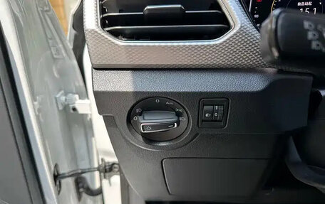 Volkswagen T-Cross I, 2022 год, 1 317 003 рублей, 15 фотография