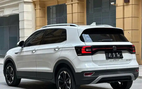 Volkswagen T-Cross I, 2022 год, 1 317 003 рублей, 4 фотография