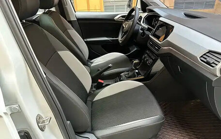 Volkswagen T-Cross I, 2022 год, 1 317 003 рублей, 12 фотография