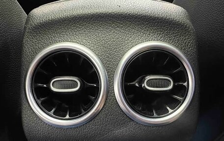 Mercedes-Benz GLB, 2020 год, 2 160 000 рублей, 18 фотография