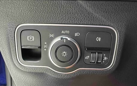 Mercedes-Benz GLB, 2020 год, 2 160 000 рублей, 13 фотография