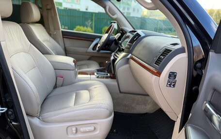 Toyota Land Cruiser 200, 2012 год, 3 250 000 рублей, 27 фотография