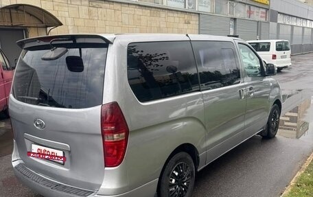 Hyundai Grand Starex Grand Starex I рестайлинг 2, 2014 год, 2 000 000 рублей, 4 фотография