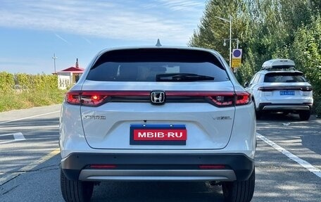 Honda Vezel, 2023 год, 1 790 000 рублей, 5 фотография