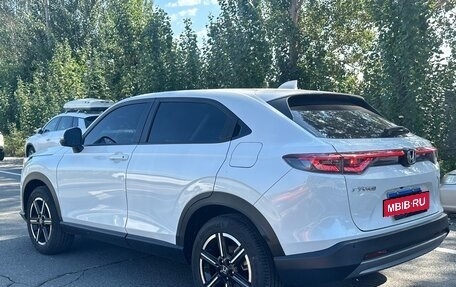 Honda Vezel, 2023 год, 1 790 000 рублей, 6 фотография