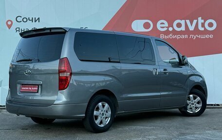 Hyundai Grand Starex Grand Starex I рестайлинг 2, 2011 год, 1 730 000 рублей, 6 фотография