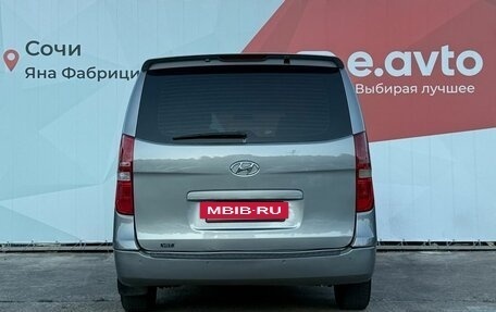 Hyundai Grand Starex Grand Starex I рестайлинг 2, 2011 год, 1 730 000 рублей, 5 фотография