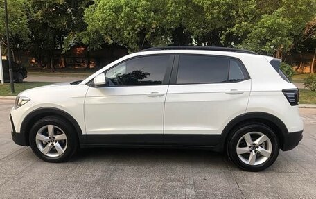 Volkswagen T-Cross I, 2023 год, 1 210 000 рублей, 7 фотография