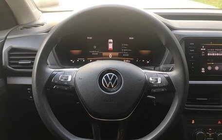 Volkswagen T-Cross I, 2023 год, 1 210 000 рублей, 9 фотография