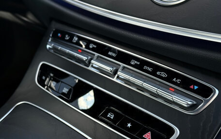 Mercedes-Benz CLS, 2022 год, 6 300 000 рублей, 21 фотография