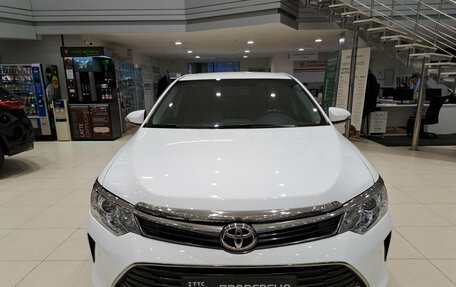 Toyota Camry, 2015 год, 1 550 000 рублей, 2 фотография