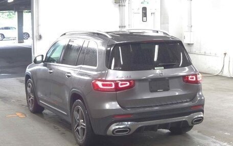 Mercedes-Benz GLB, 2022 год, 1 957 000 рублей, 5 фотография