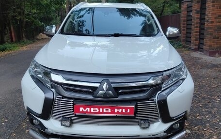 Mitsubishi Pajero Sport III рестайлинг, 2017 год, 2 200 000 рублей, 1 фотография