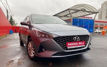 Hyundai Solaris II рестайлинг, 2021 год, 1 650 000 рублей, 1 фотография