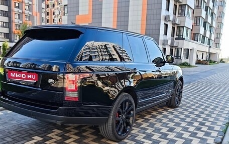 Land Rover Range Rover IV рестайлинг, 2015 год, 4 700 000 рублей, 4 фотография