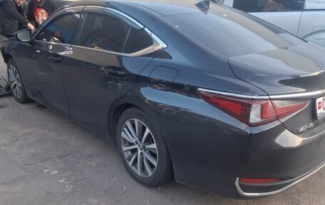 Lexus ES VII, 2020 год, 1 700 000 рублей, 3 фотография