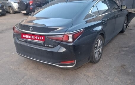 Lexus ES VII, 2020 год, 1 700 000 рублей, 2 фотография