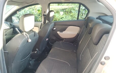 Renault Logan II, 2014 год, 500 000 рублей, 7 фотография