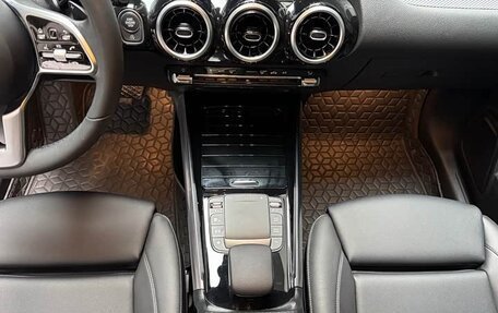 Mercedes-Benz GLA, 2022 год, 2 440 000 рублей, 10 фотография