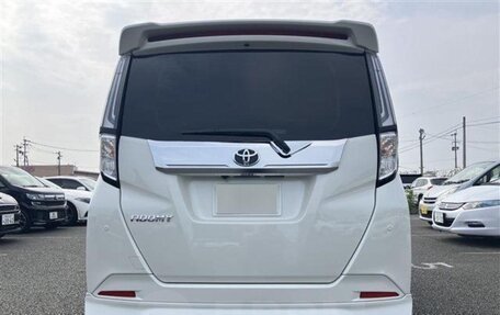 Toyota Roomy I, 2023 год, 1 070 000 рублей, 4 фотография