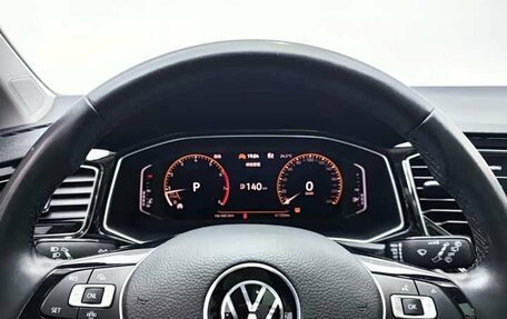 Volkswagen T-Roc I, 2023 год, 1 860 000 рублей, 11 фотография