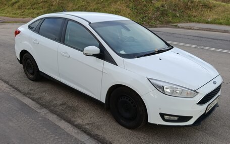 Ford Focus III, 2017 год, 800 000 рублей, 2 фотография