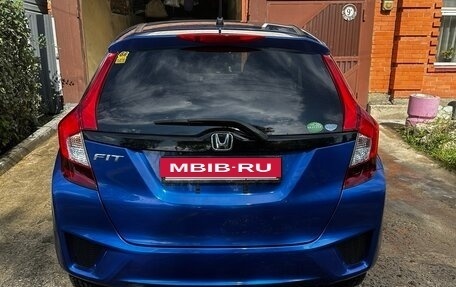 Honda Fit III, 2016 год, 1 300 000 рублей, 16 фотография