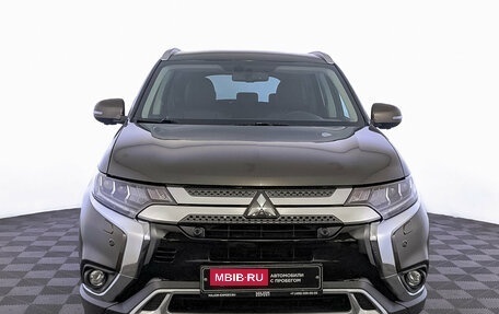 Mitsubishi Outlander III рестайлинг 3, 2021 год, 2 675 000 рублей, 2 фотография