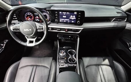 KIA K5, 2022 год, 2 200 000 рублей, 8 фотография