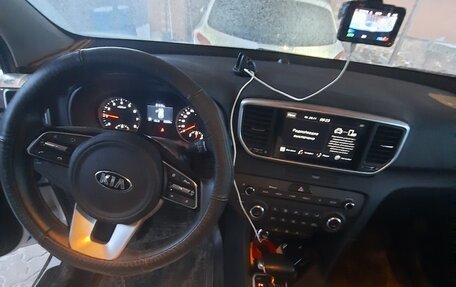 KIA Sportage IV рестайлинг, 2021 год, 2 630 000 рублей, 3 фотография