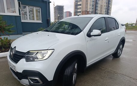 Renault Logan II, 2019 год, 950 000 рублей, 14 фотография
