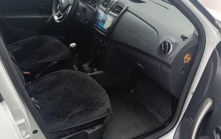 Renault Logan II, 2019 год, 950 000 рублей, 13 фотография