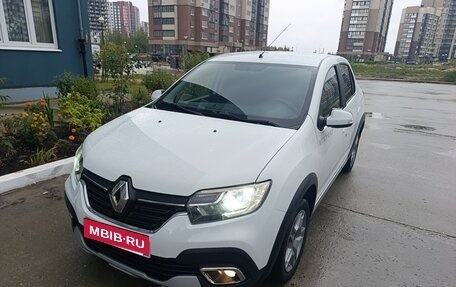 Renault Logan II, 2019 год, 950 000 рублей, 21 фотография