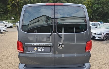 Volkswagen Caravelle T6 рестайлинг, 2022 год, 4 450 000 рублей, 4 фотография