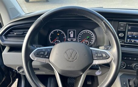 Volkswagen Caravelle T6 рестайлинг, 2023 год, 4 600 000 рублей, 8 фотография