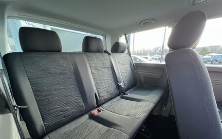Volkswagen Caravelle T6 рестайлинг, 2023 год, 4 600 000 рублей, 12 фотография