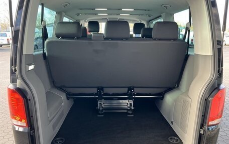 Volkswagen Caravelle T6 рестайлинг, 2023 год, 4 600 000 рублей, 14 фотография