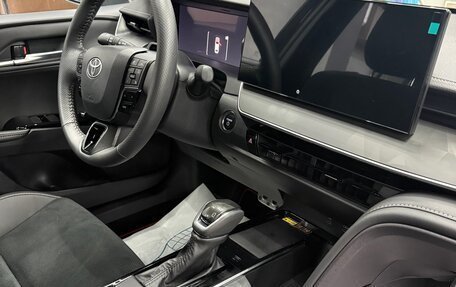 Toyota Camry, 2026 год, 3 999 999 рублей, 2 фотография