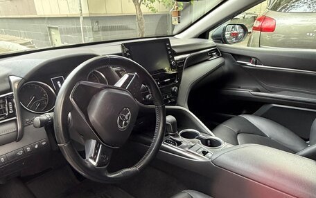 Toyota Camry, 2021 год, 3 200 000 рублей, 11 фотография