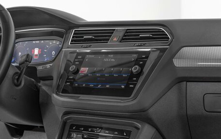 Volkswagen Tiguan II, 2021 год, 3 191 000 рублей, 8 фотография