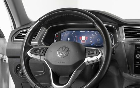 Volkswagen Tiguan II, 2021 год, 3 191 000 рублей, 9 фотография