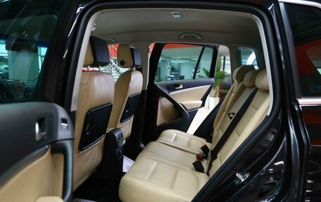 Volkswagen Tiguan I, 2011 год, 990 000 рублей, 6 фотография