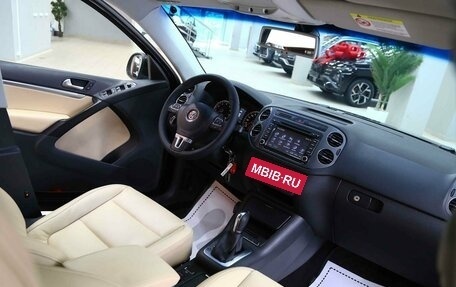 Volkswagen Tiguan I, 2011 год, 990 000 рублей, 5 фотография