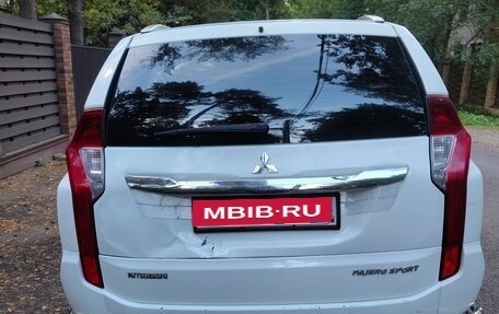 Mitsubishi Pajero Sport III рестайлинг, 2017 год, 2 200 000 рублей, 5 фотография
