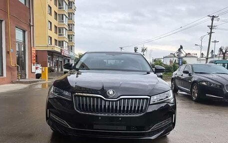 Skoda Superb, 2024 год, 4 214 227 рублей, 2 фотография