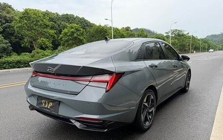 Hyundai Elantra, 2022 год, 1 240 000 рублей, 4 фотография